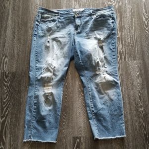 Distressed boyfriend jeans